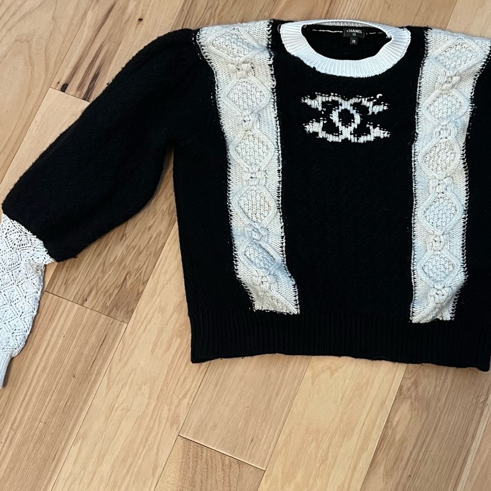 Chanel knit sweater